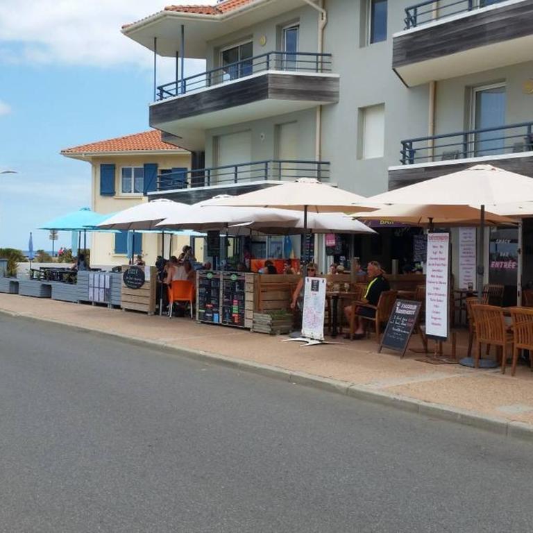 Beach Front Apartment Eljocri - Appartamento - 25