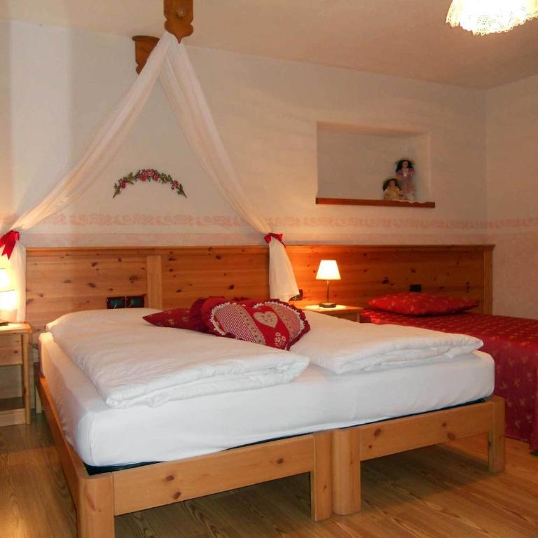 Hotel Garnì Salvanel - Vierbettzimmer mit barrierefreiem Zugang - 3