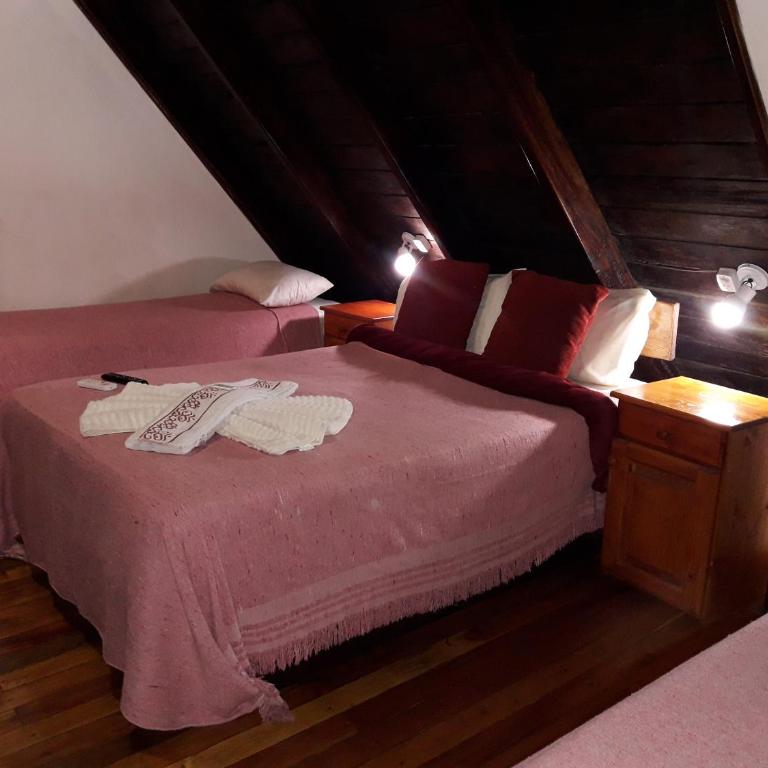Petit Hotel Caraguata - Habitación Familiar con vistas al jardín - 4