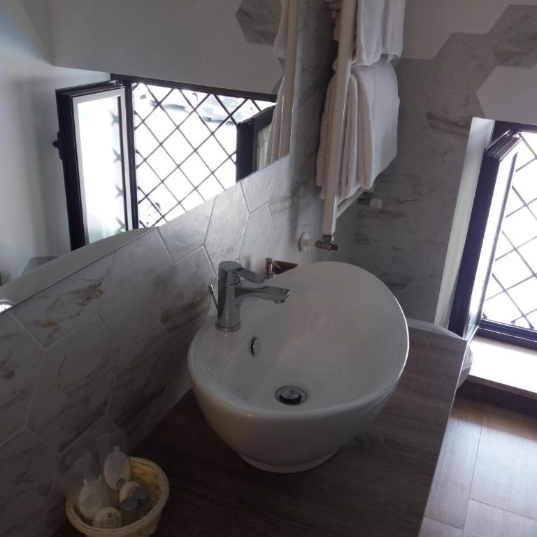 B&B Glicini - Camera Deluxe - 5