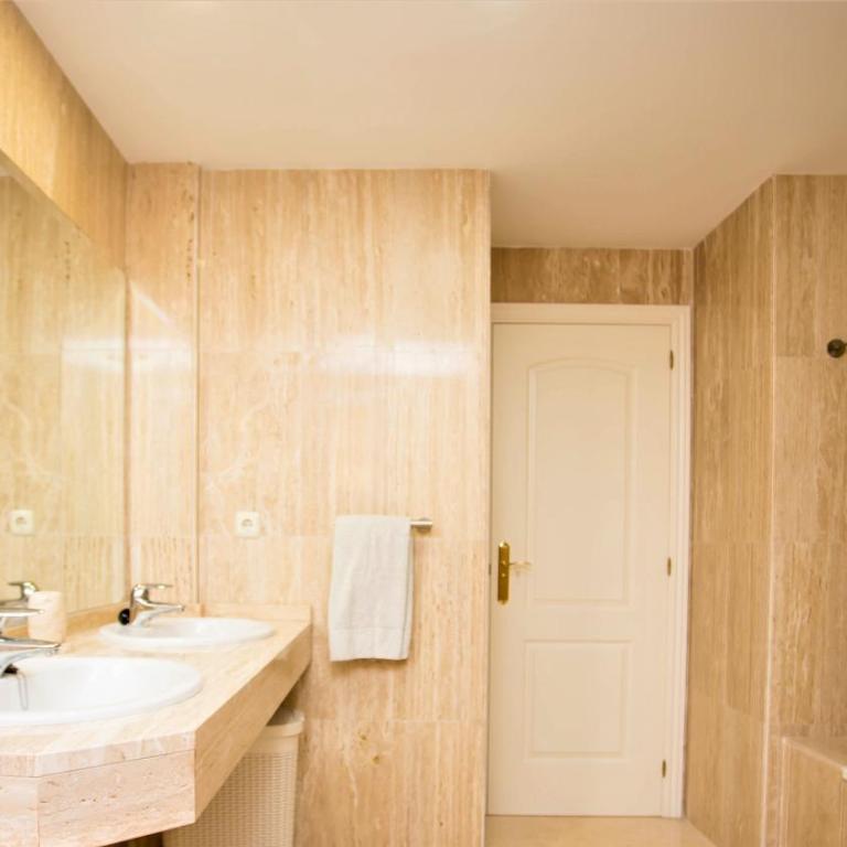 Ample Luxury Apart Fancy Marbella Golf & Padel - Apartamento Deluxe - 35