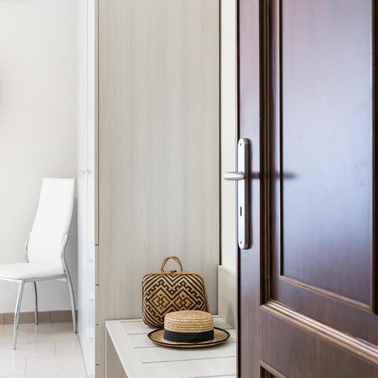 Flai Home - Appartamento con 2 Camere da Letto e Terrazza - 22
