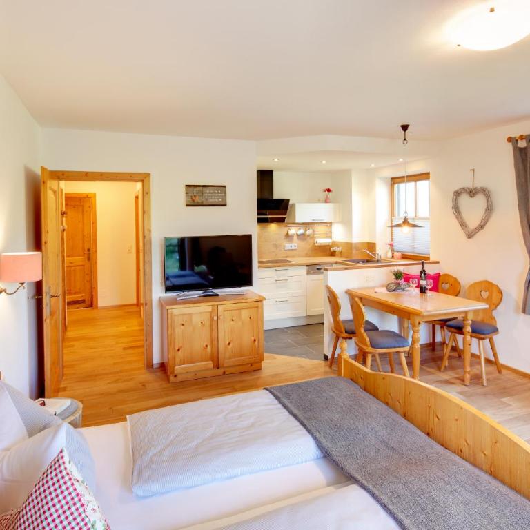 Ferienhof AllgäuMax - Apartment 13 mit Bergblick - 9