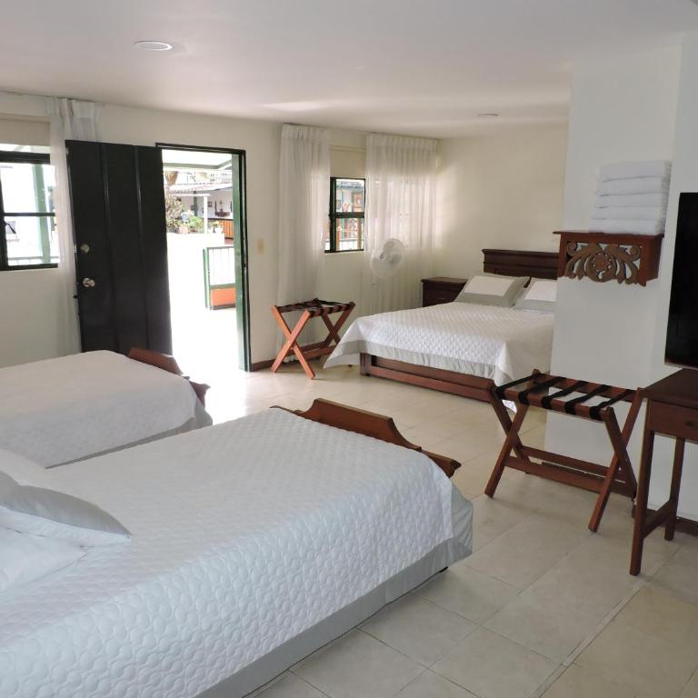 Finca Hotel Valparaíso - Habitación Cuádruple Estándar - 12