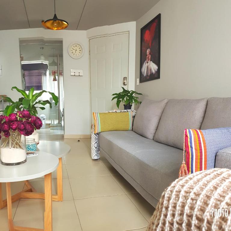 Becerra Apartments - Double Room with Shared Bathroom - 4
