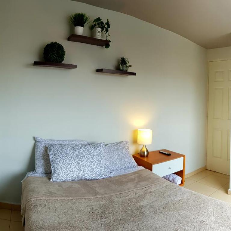 Becerra Apartments - Double Room with Shared Bathroom - 3