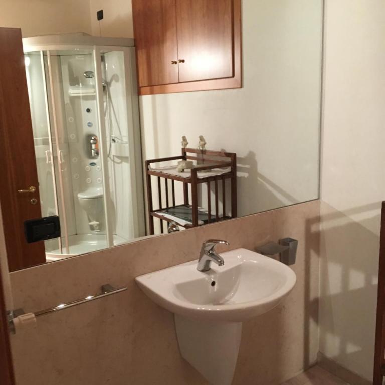 Ciao Amore - Camera Matrimoniale con Bagno Privato - 6