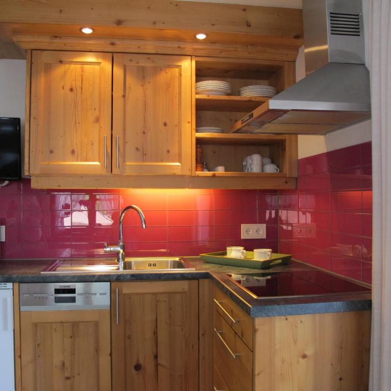 Gästehaus Bergstüberl - Superior Apartment mit 2 Schlafzimmern - 5