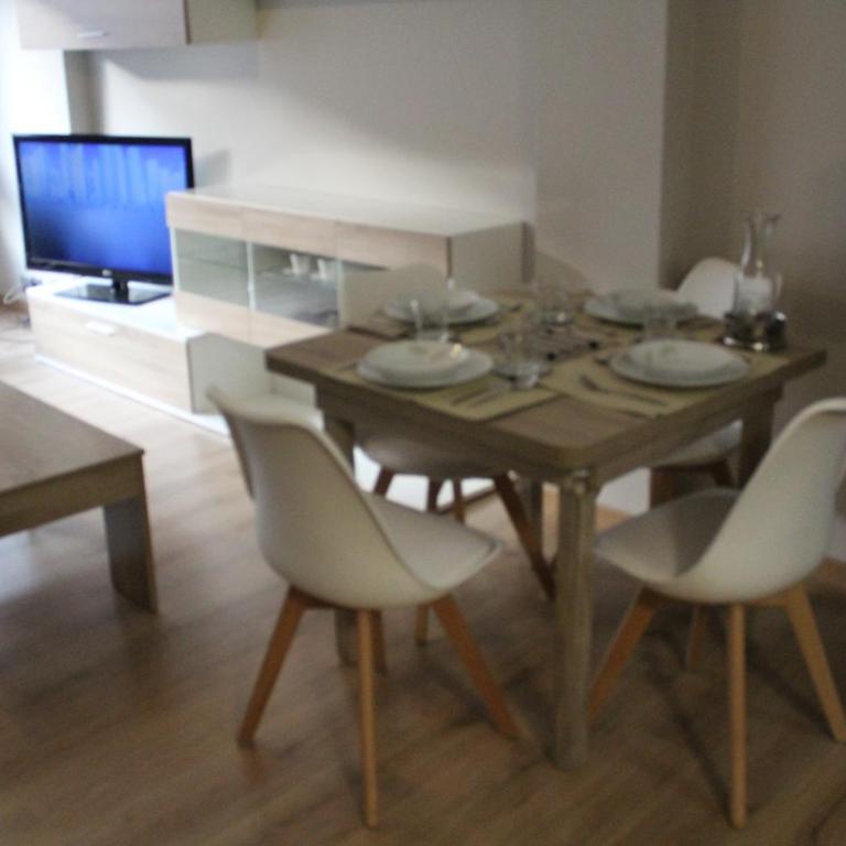 Rosalía de Castro, 41 - Centro - VUT-CO-01904 - Apartamento - 60