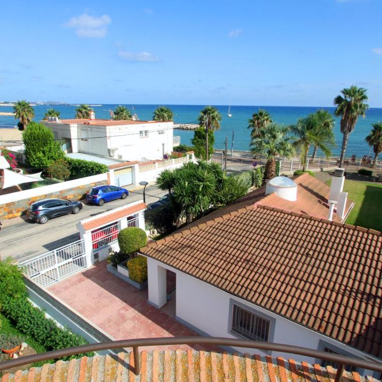 Casa Acacia Mar - Three-Bedroom House - 55
