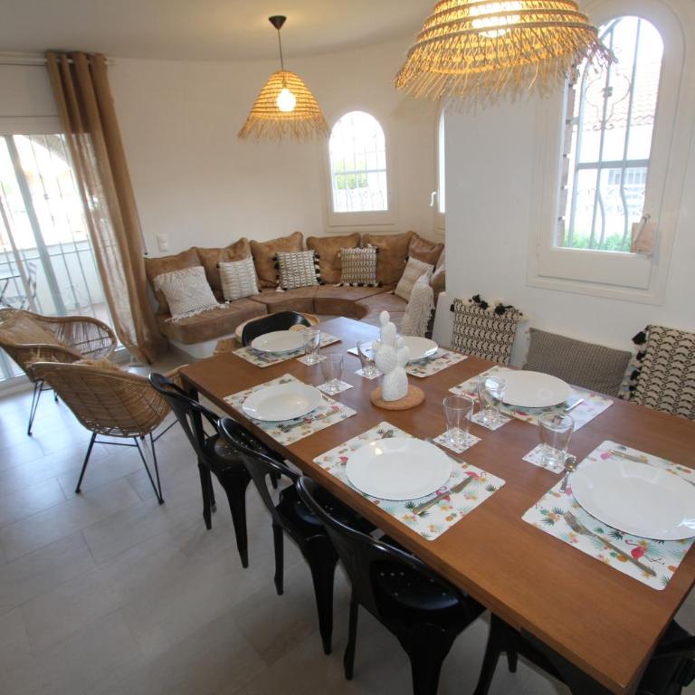Casa Acacia Mar - Three-Bedroom House - 24