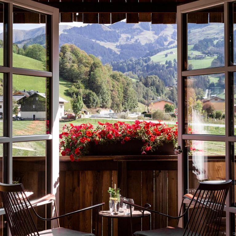 HOTEL SEPP - Alpine Boutique Hotel - Adults Only ab 21 Jahre - Doppelzimmer mit Balkon - 1
