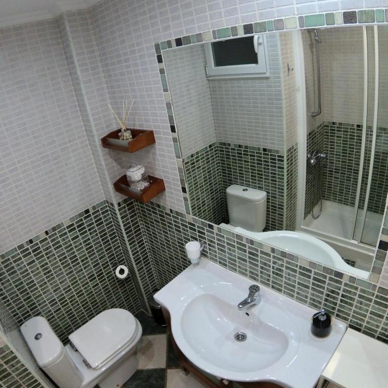 Coqueto junto a Casco Viejo - Two-Bedroom Apartment - 38