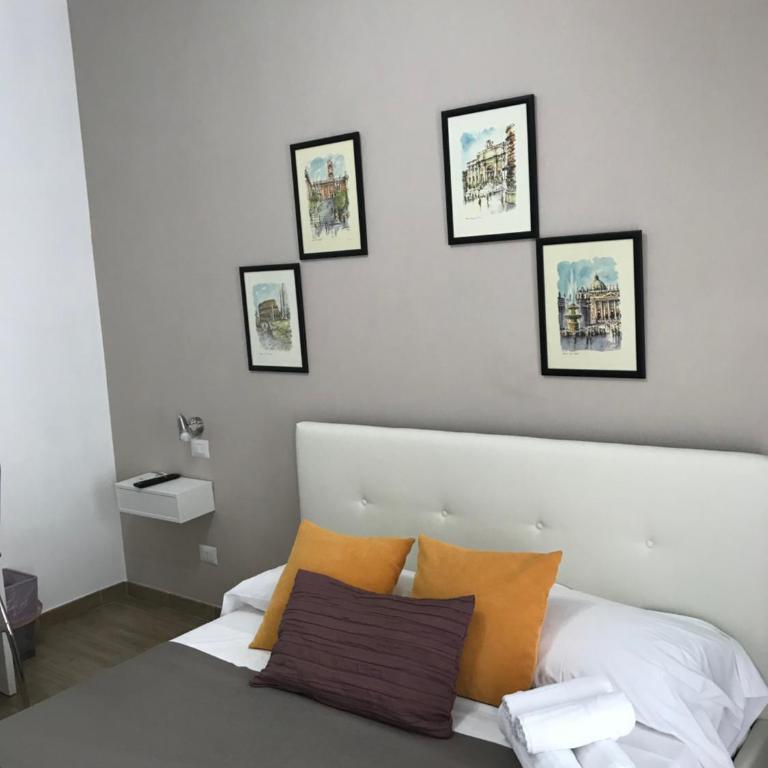 Juna's guest house - Double Room with Private Bathroom - 14