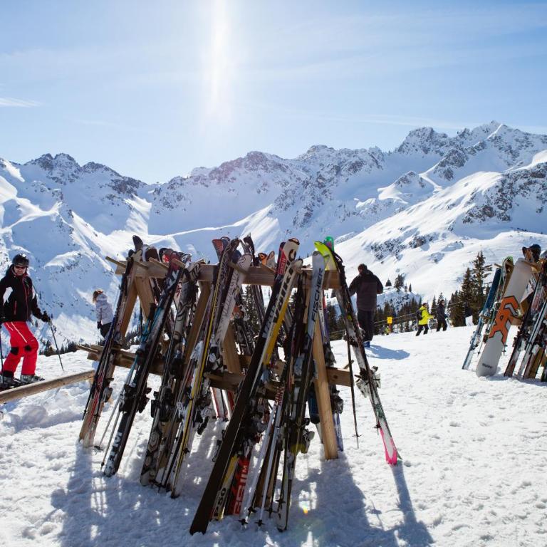 "Haus Alpenblick" - Annehmlichkeiten von 4-Sterne Familien-und Wellnesshotel Viktoria können mitbenutzt werden - Doppelzimmer ohne Küchenzeile - 3