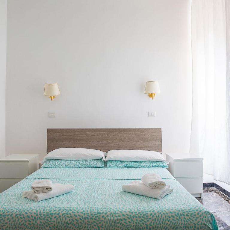 Hotel Castelfidardo - Camera Familiare con Bagno Privato - 4