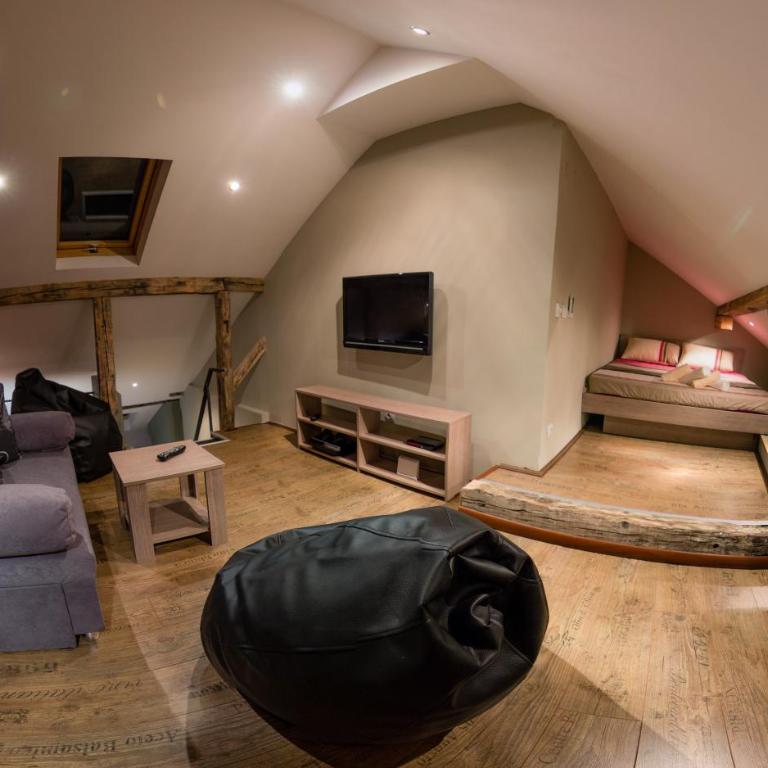 Central Park Apartments - Duplex Studio - 1