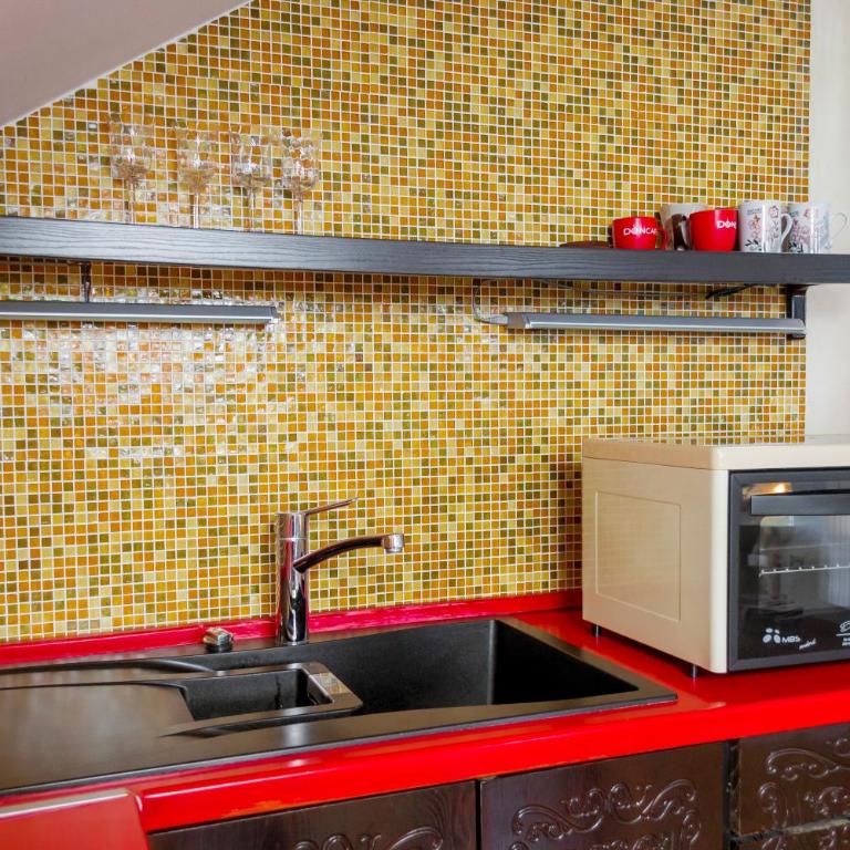 Central Park Apartments - Duplex One-Bedroom Apartment - 8