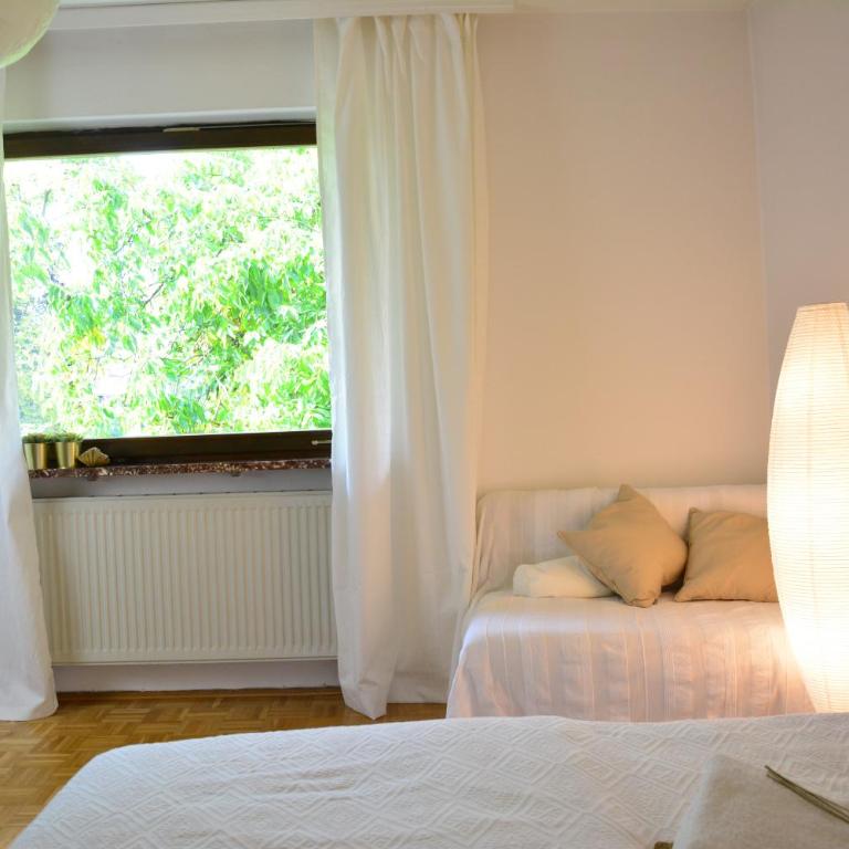 Haus mit Garten - Ferienhaus - 32
