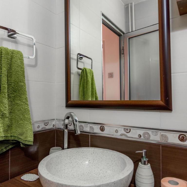 Central Park Apartments - Comfort Studio with Terrace - 6