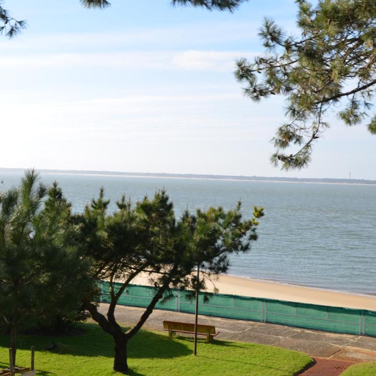 B13 Appartement avec Parking proche Plage - One-Bedroom Apartment - 10