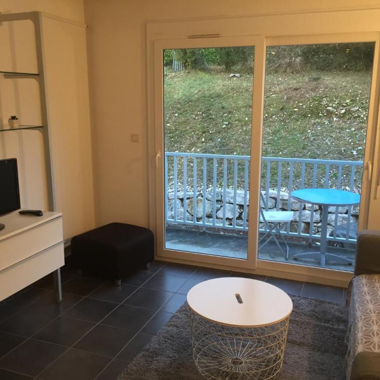Pause Detente Sur La Port Du Bourget Du Lac - Apartment - 13