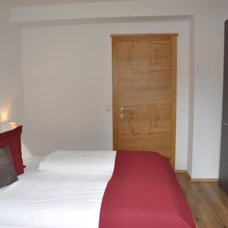 Ferienwohnung Christian - Apartment mit 3 Schlafzimmern und Dusche - 21