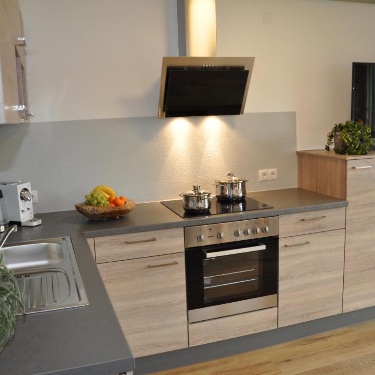 Ferienwohnung Christian - Apartment mit 3 Schlafzimmern und Dusche - 16