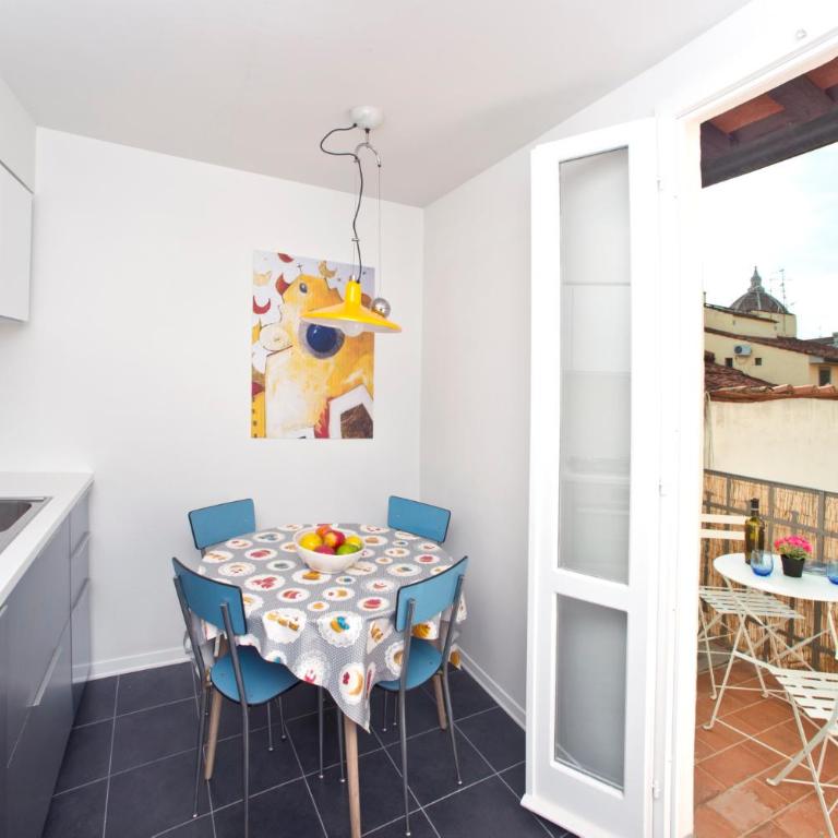 Florence Oasis - Deluxe Double or Twin Room - 4