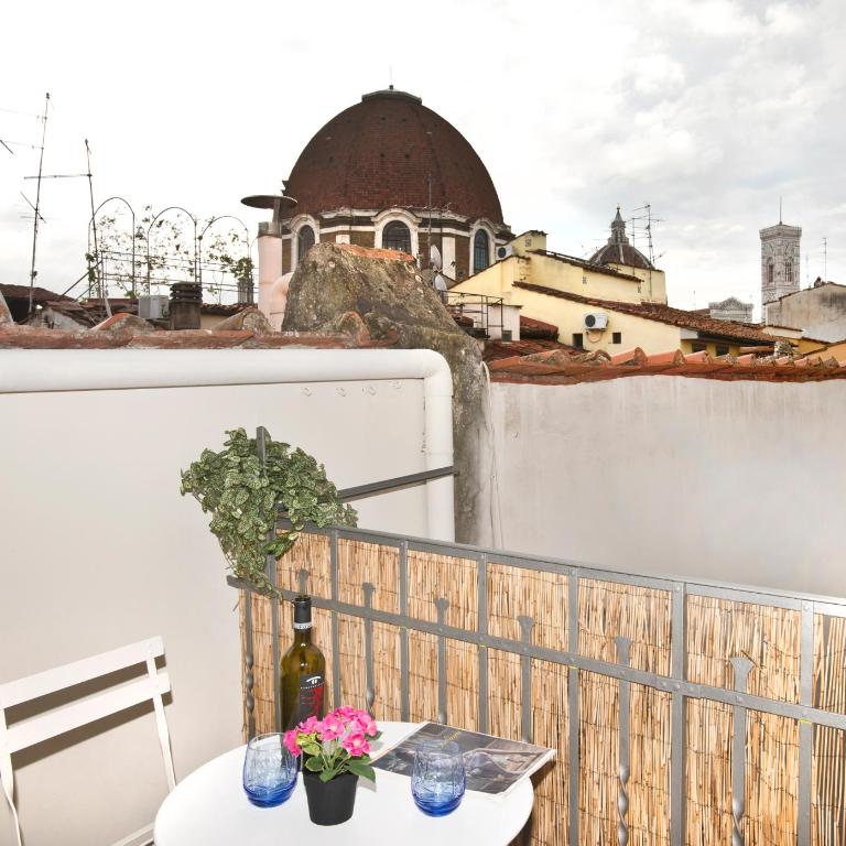 Florence Oasis - Deluxe Double or Twin Room - 5