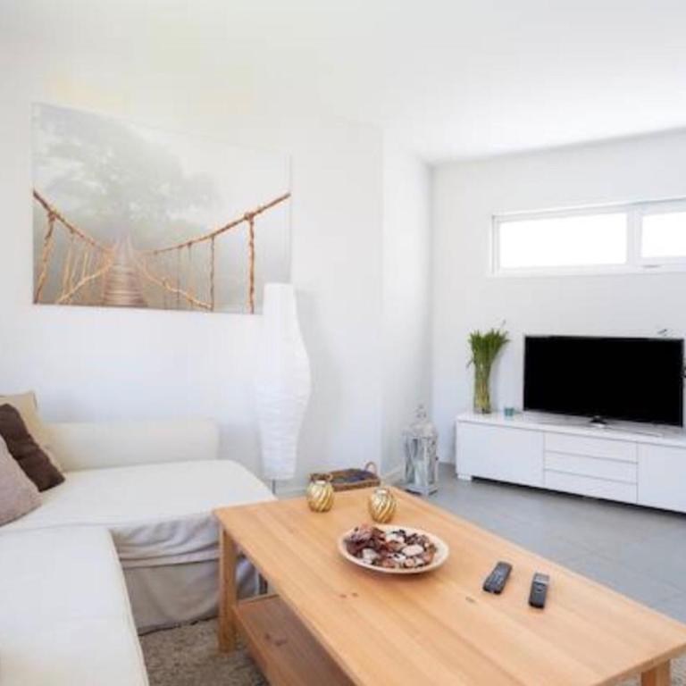 Sea View Apartment in El Médano with pool & private parking space - Apartamento con vistas al mar - 17