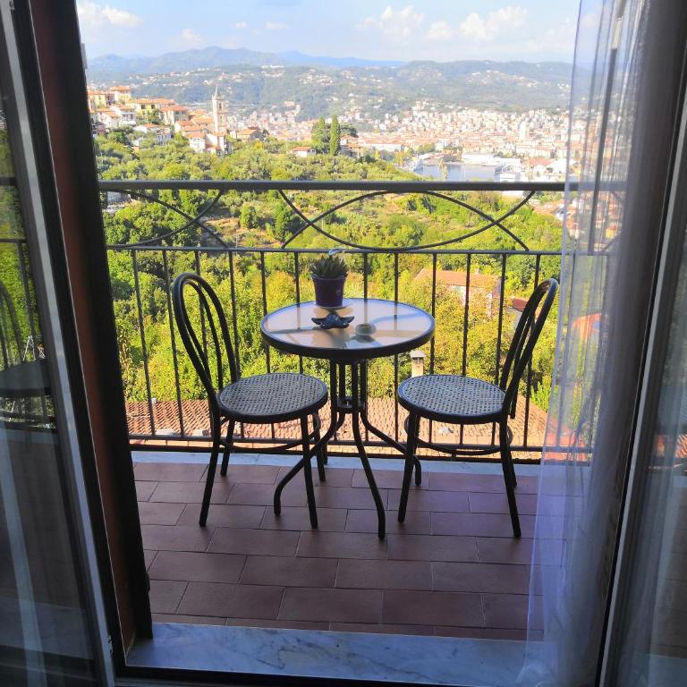 Villa Patrizia - Camera Matrimoniale Deluxe con Bagno Privato e Vista Mare - 12