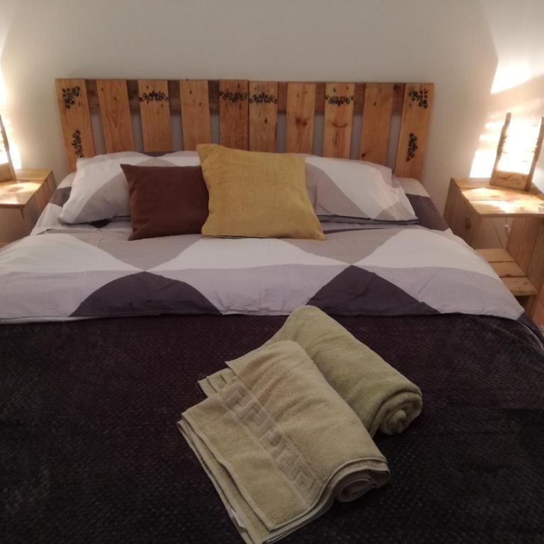 Hostal Mi Paz - Habitación Doble con baño privado - 9