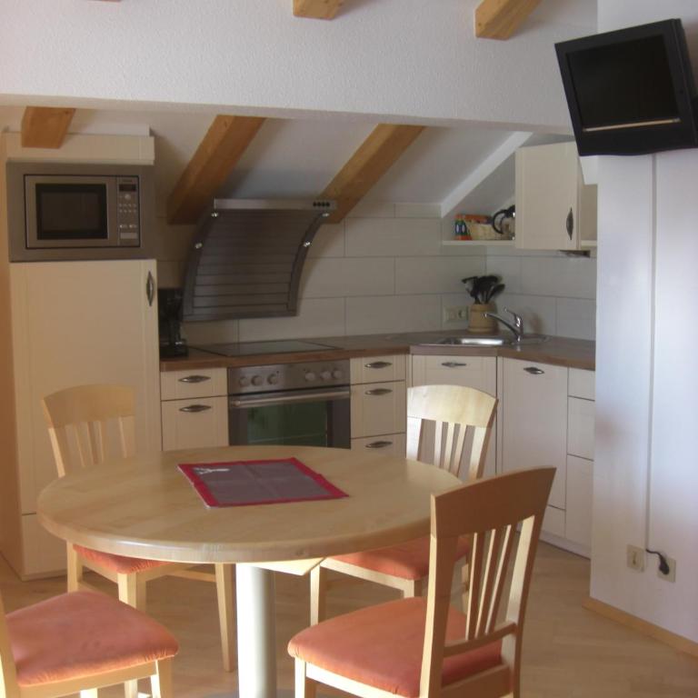 Haus Berner - Apartment with Mountain View - 5