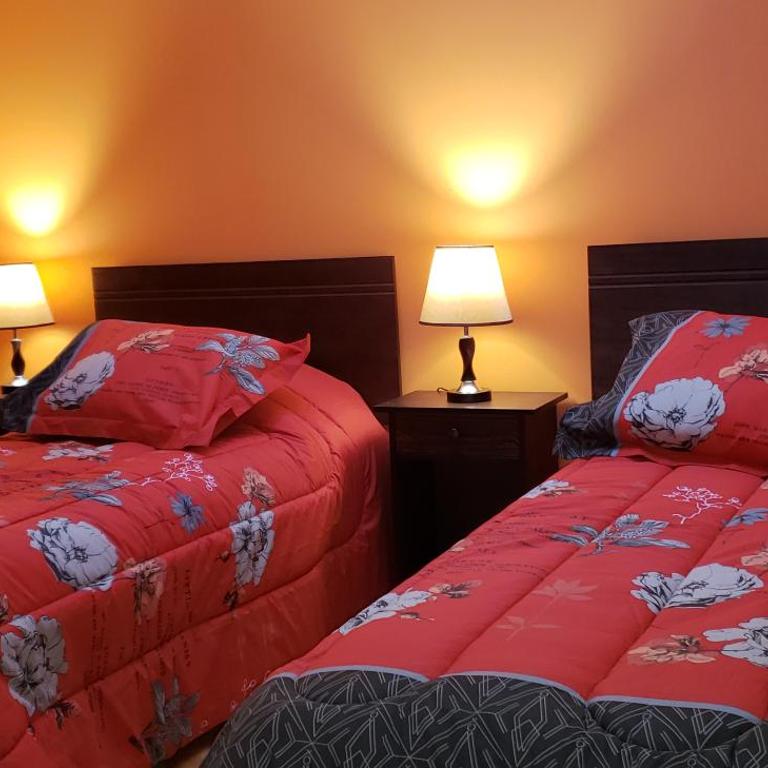 Hostal Nataly - Twin Room with Private Bathroom - 1