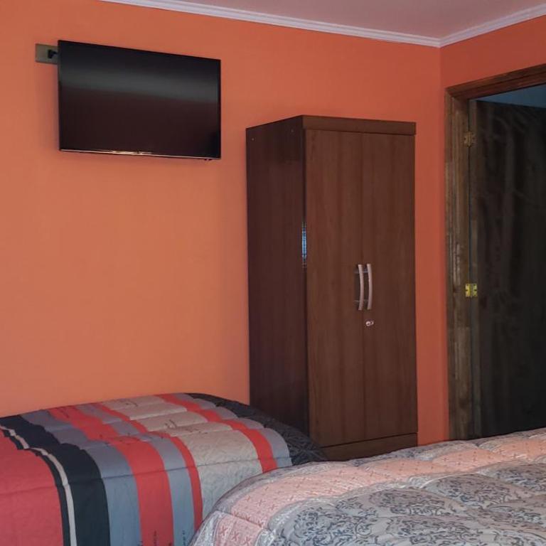 Hostal Nataly - Family Room with Private Bathroom - 3