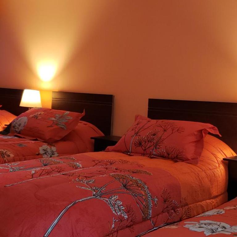 Hostal Nataly - Quadruple Room with Private Bathroom - 2