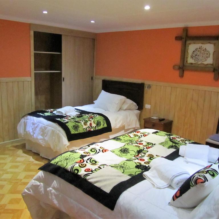 Patagonia Swiss House - Standard Triple Room with Private Bathroom - 2