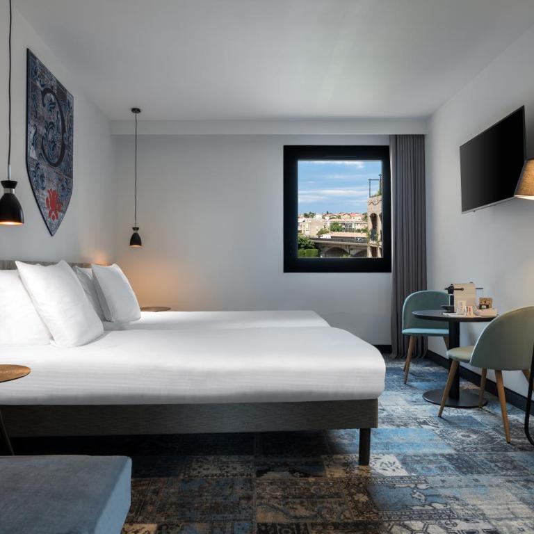 SOWELL HOTELS Les Chevaliers - Chambre Triple Classique - 2