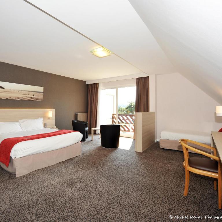 Best Western Plus Le Roof Vannes Bord de Mer - Chambre Familiale Prestige avec Balcon - Vue sur Mer - 5
