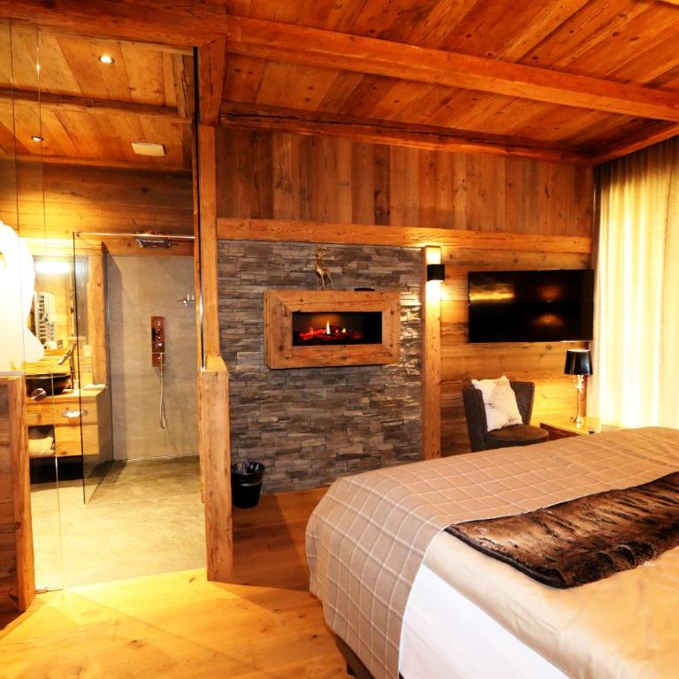 Amber Ski-in/out Hotel & Spa - Zimmer mit Kingsize-Bett und Balkon - 1