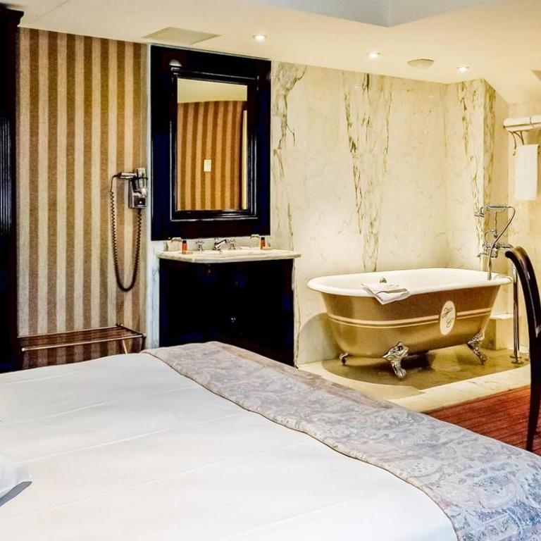 Hôtel Chateaubriand - Chambre Double Classique - 5
