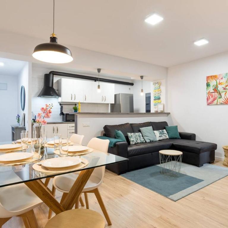 Lovely Home ! Center Malaga with parking - Apartamento - 2
