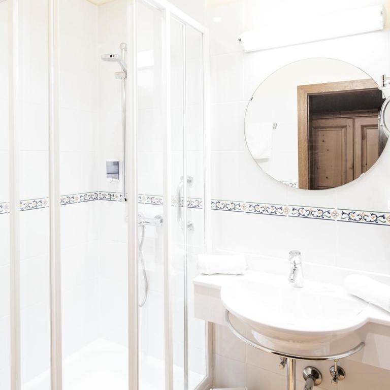 Garni Haus Sonnleitn - Adults only - Doppelzimmer mit Bergblick - 1