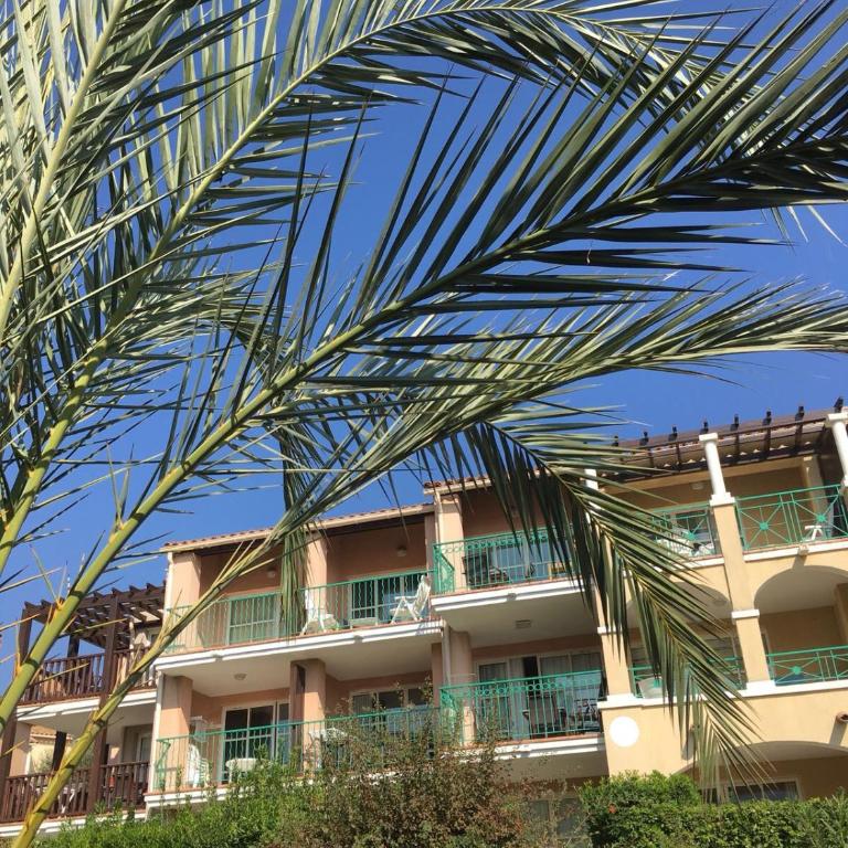 Appartement à Cap Estérel Village Pierre et Vacances Piscines et parking inclus - Studio - 31