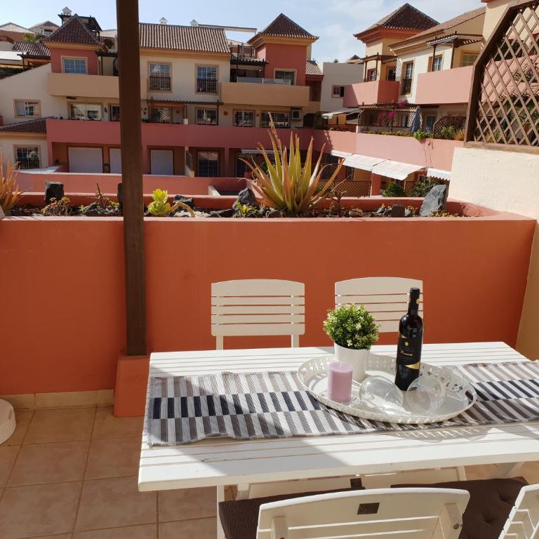 Terrazas del Duque 2, terrace, sea view, only 300 m to beach, heated pool, wifi internet, dishwasher, washing machine - Apartamento con vistas al mar - 34