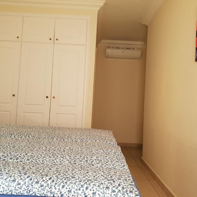 Terrazas del Duque 2, terrace, sea view, only 300 m to beach, heated pool, wifi internet, dishwasher, washing machine - Apartamento con vistas al mar - 24