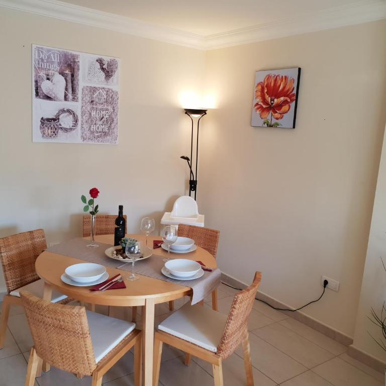 Terrazas del Duque 2, terrace, sea view, only 300 m to beach, heated pool, wifi internet, dishwasher, washing machine - Apartamento con vistas al mar - 18