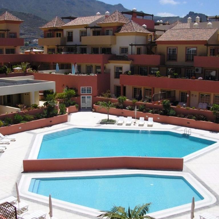 Terrazas del Duque 2, terrace, sea view, only 300 m to beach, heated pool, wifi internet, dishwasher, washing machine - Apartamento con vistas al mar - 7