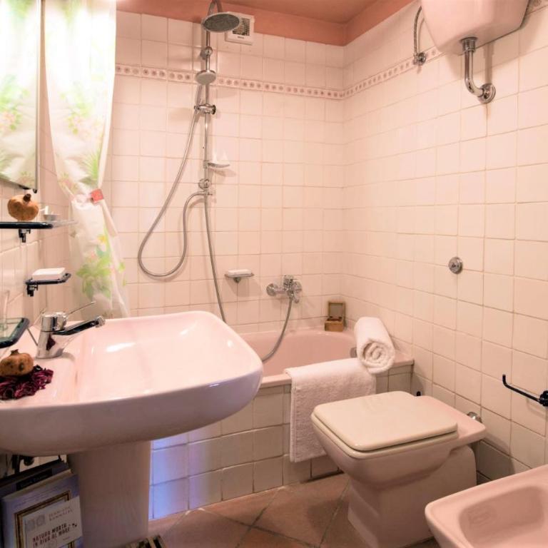 Sangi Studio Apartment - with amazing view of the Duomo - One-Bedroom Apartment - 14